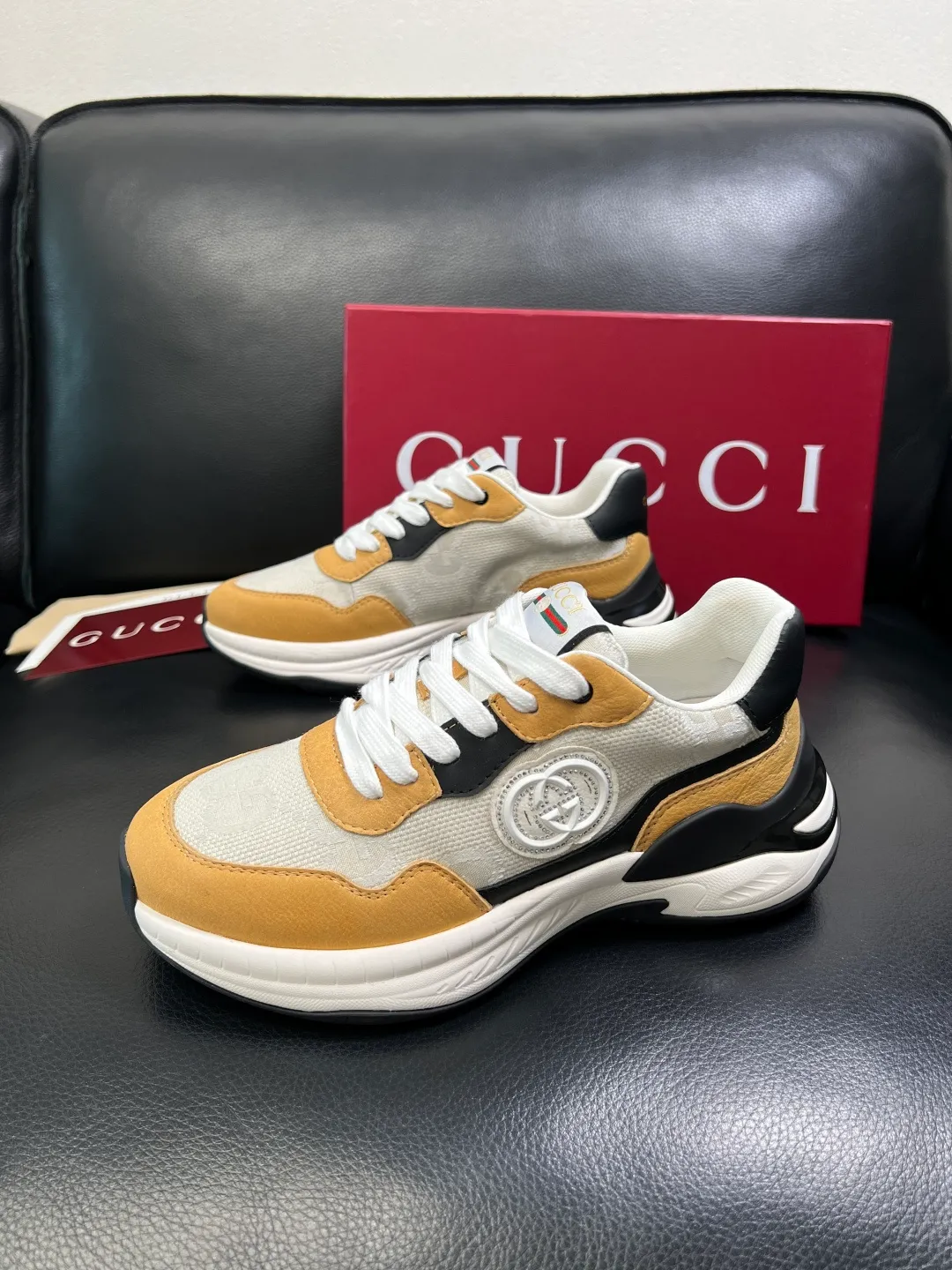 Men's shoes 💰800 Gucci top purchasing Gucci counter new model, original factory configuration imported cowhide from Italy with printed fabric, imported cowhide lining, breathable and comfortable, sole: original factory special sole is super comfortable, original factory and single goods are high quality, welcome to compare, code number 38-44 (customized 45)